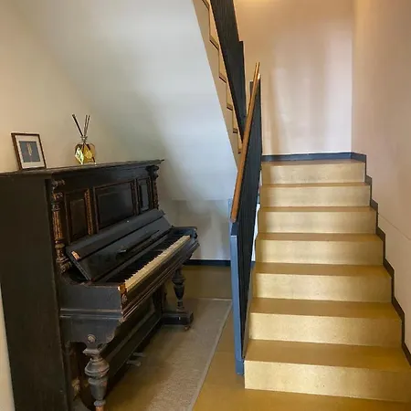 ゲストハウス Yellow House